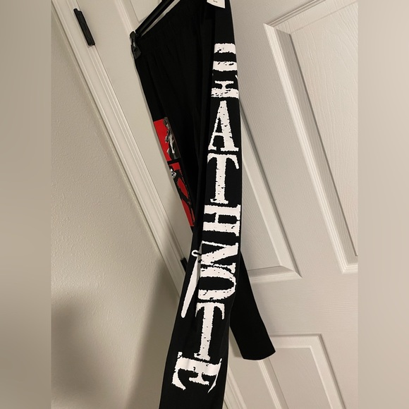 Hot Topic | Death Note Character & Logo Leggings - Picture 5 of 9